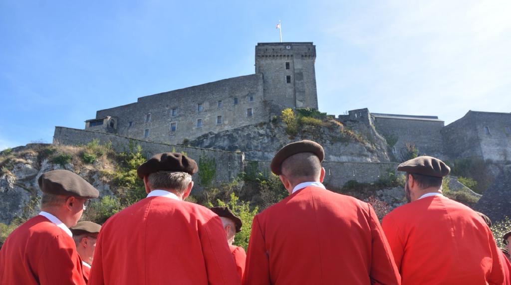 Le château de Lourdes - Chanteurs Montagnards de Lourdes